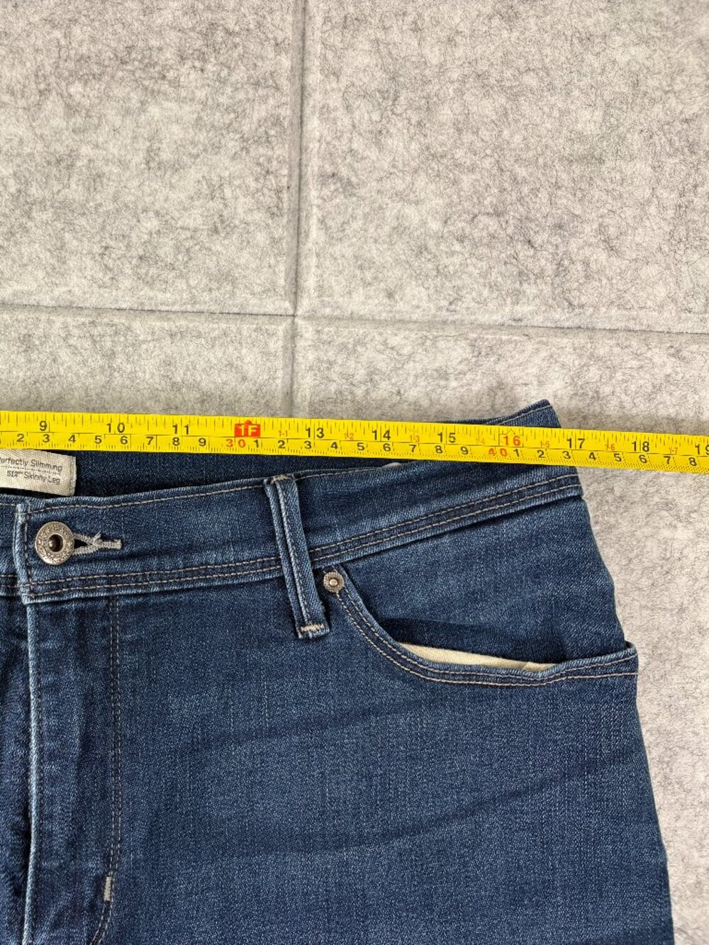 Levi's 512 Perfectly Slimming Women's Skinny Leg Jeans W33 L30 Blue Denim - Picture 9 of 11